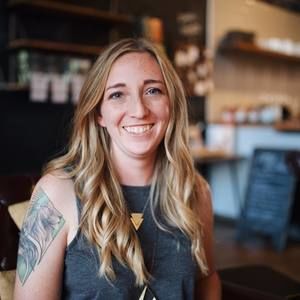 Meet your Posher, Brooke